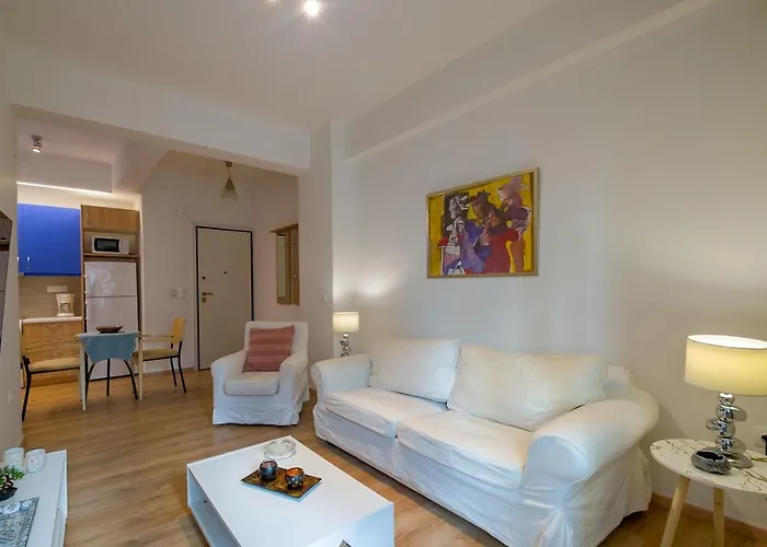 Nice 1Bd Apartment Close To Metro Station Ampelokipoi