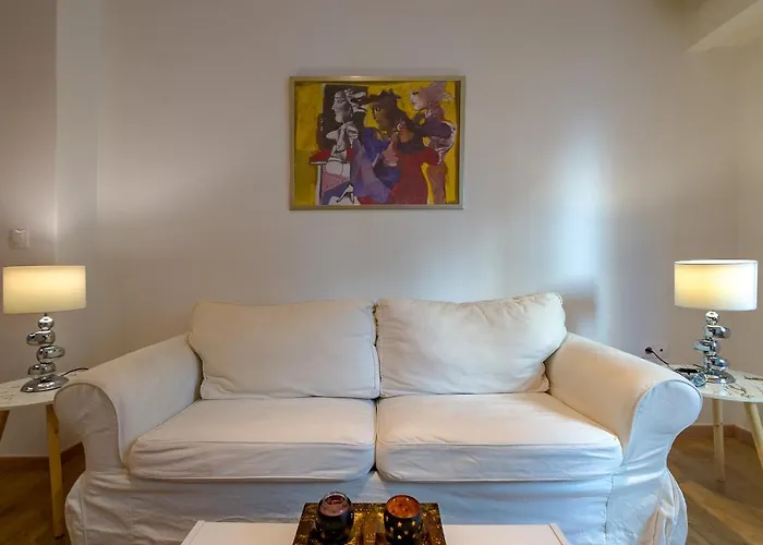 Nice 1Bd Apartment Close To Metro Station Ampelokipoi