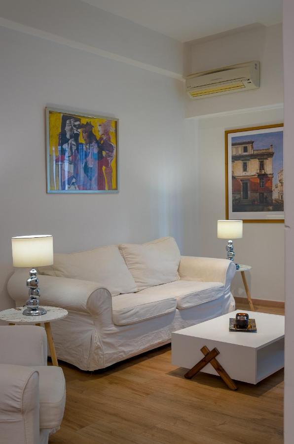 1bd Close To Metro Station Ampelokipoi Athens