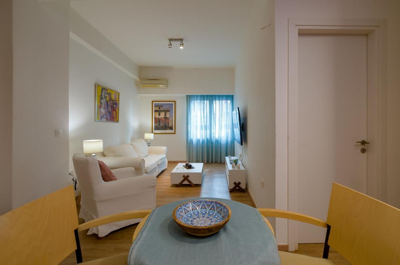 1bd Close To Metro Station Ampelokipoi * Athens