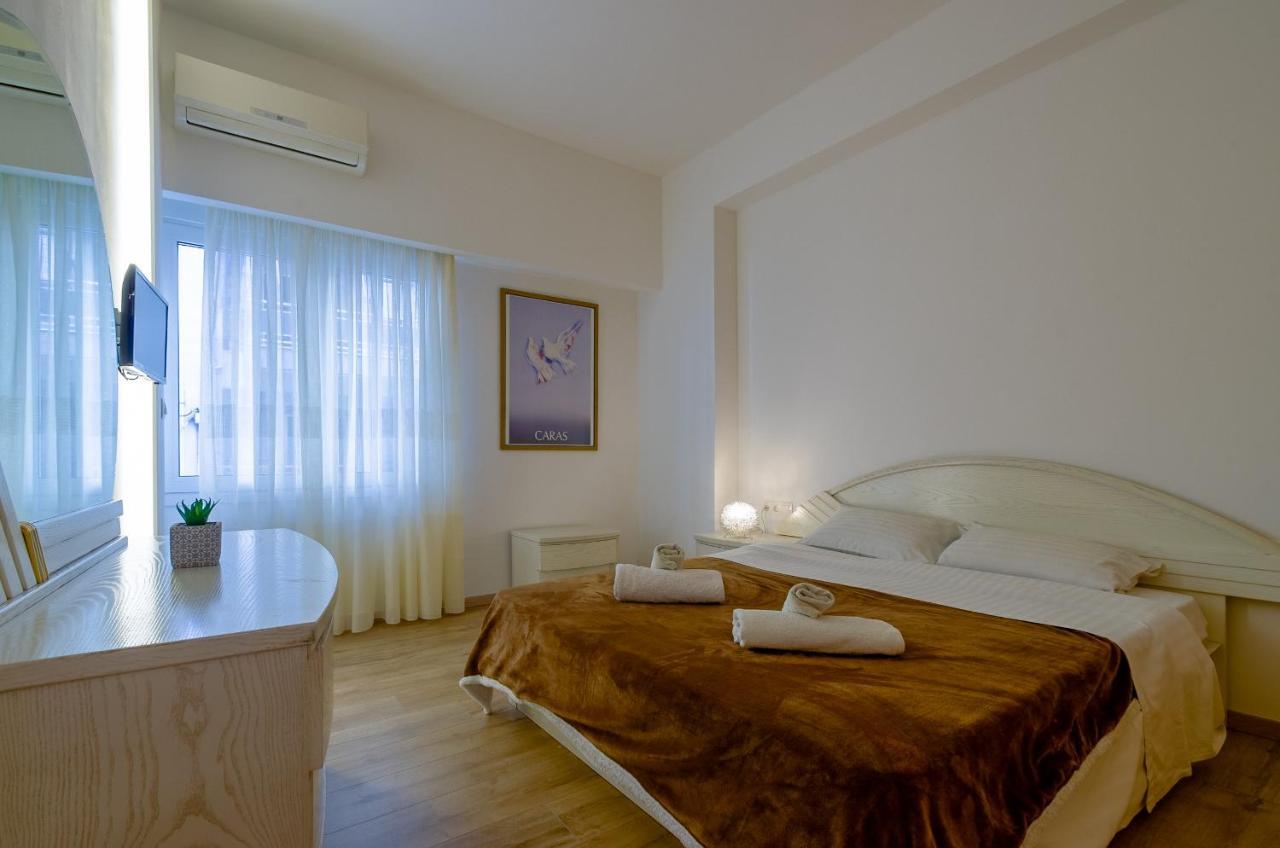 1bd Close To Metro Station Ampelokipoi * Athens