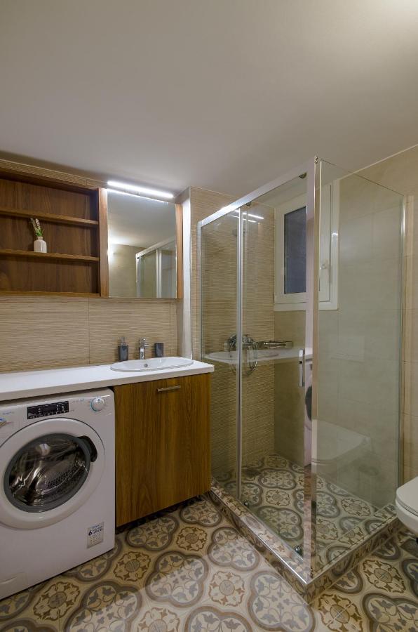 1bd Close To Metro Station Ampelokipoi Apartament *