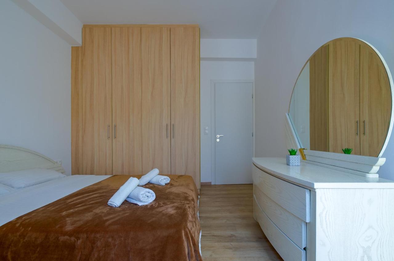 1bd Close To Metro Station Ampelokipoi Ateny