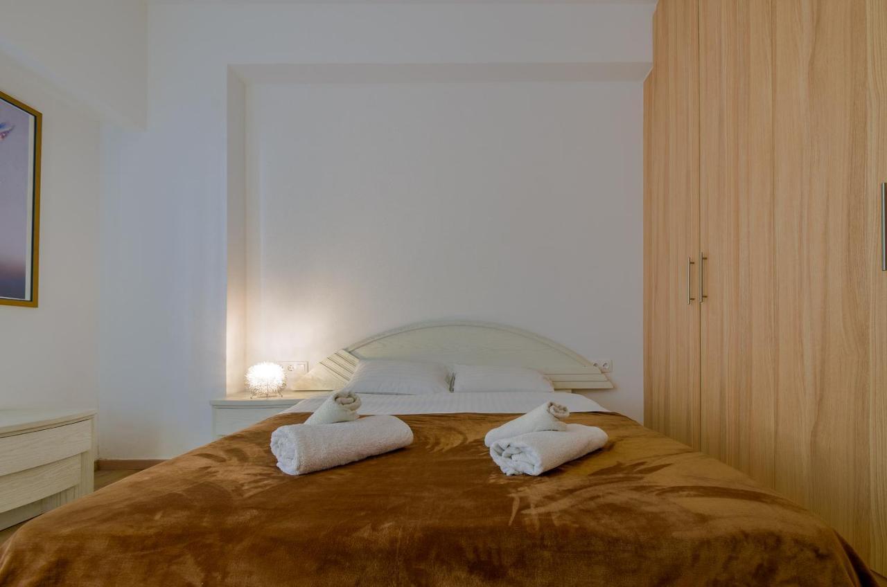 1bd Close To Metro Station Ampelokipoi * Athens