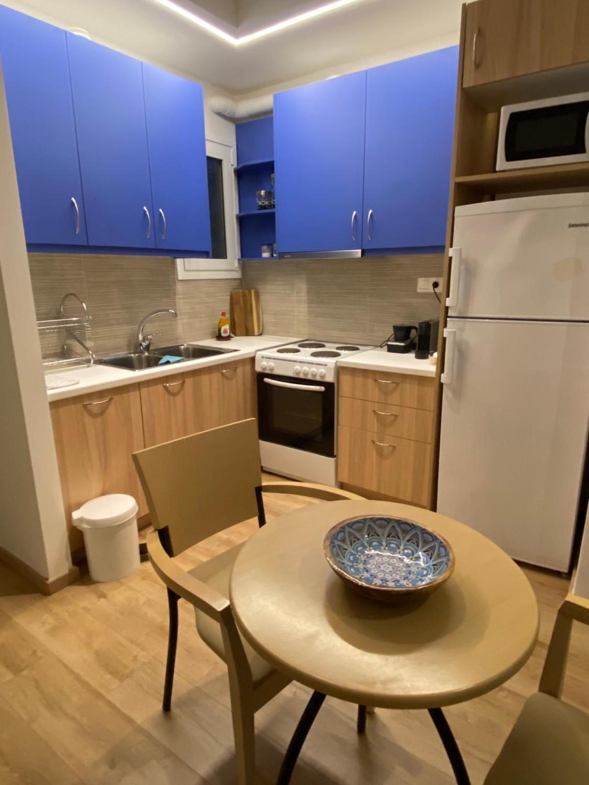 1bd Close To Metro Station Ampelokipoi Athens